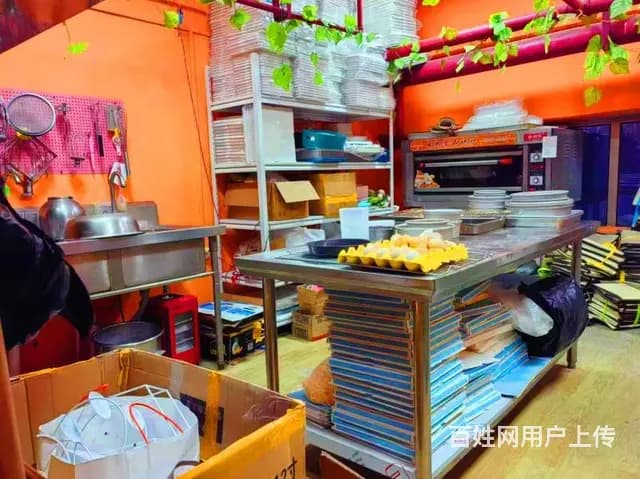 云岩区未来方舟实验二中临街蛋糕店低价转让，三年多老店 - 图片 2