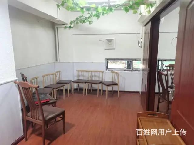 （陆号）观山湖区万科理想城餐饮店转让，对面在修小区工人多 - 图片 3